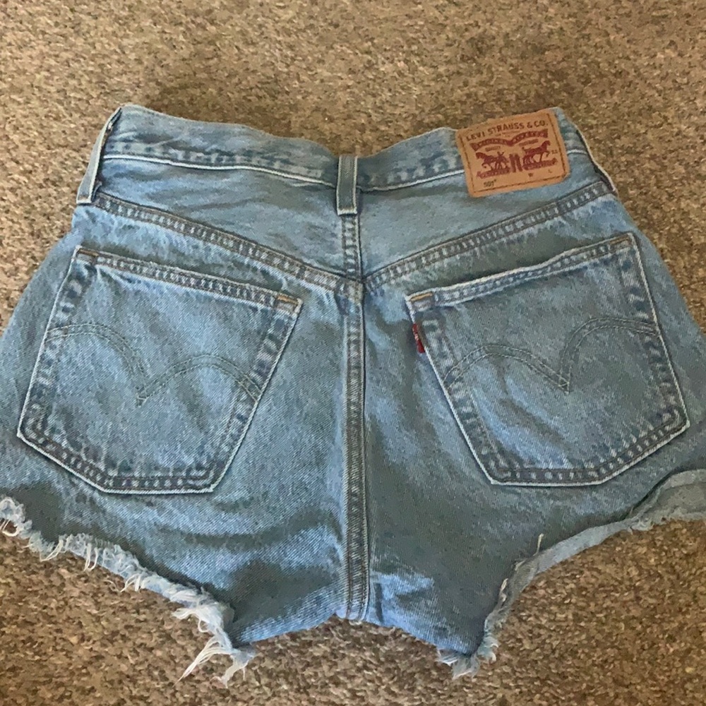Levi 501’s W26